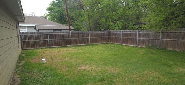 448 Chase Avenue, Cleburne, TX 76031