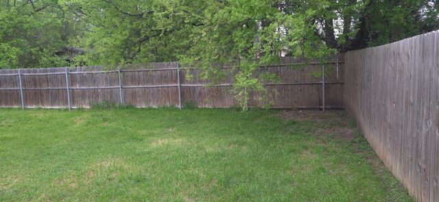 448 Chase Avenue, Cleburne, TX 76031