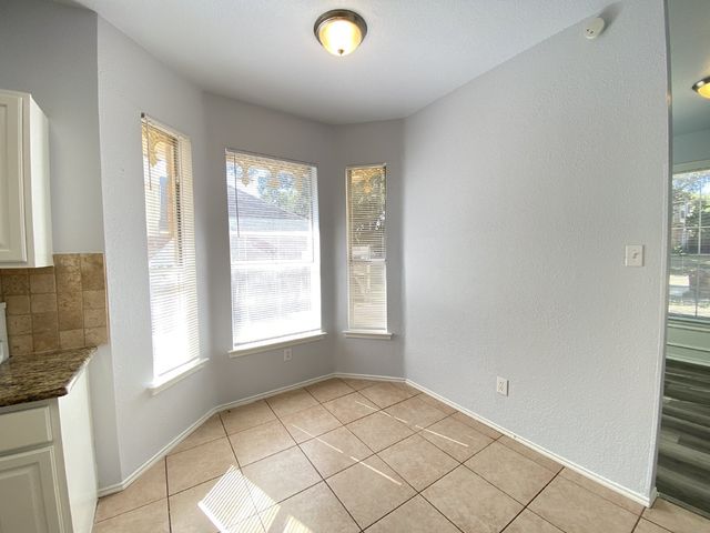 4150 Briar Hill Drive, Grand Prairie, TX 75052