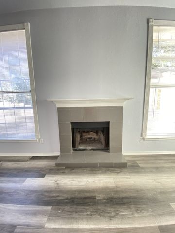 4150 Briar Hill Drive, Grand Prairie, TX 75052