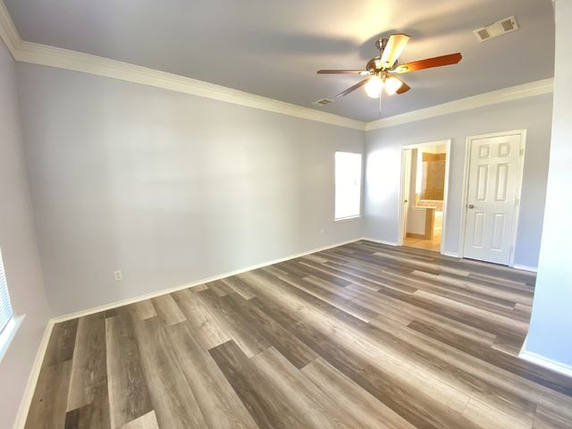 4150 Briar Hill Drive, Grand Prairie, TX 75052