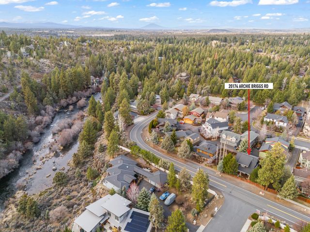 20174 Archie Briggs Road, Bend, OR 97703