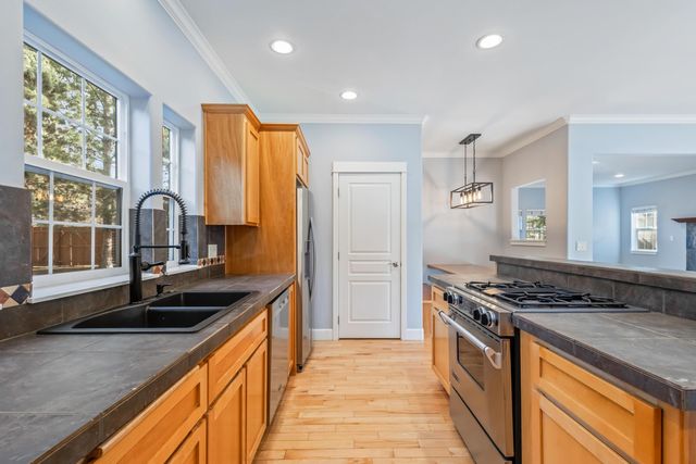 20174 Archie Briggs Road, Bend, OR 97703