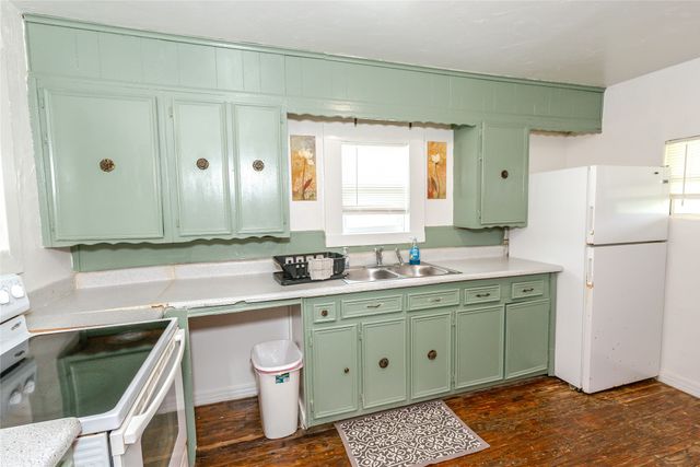 1306 Winn Road, Bowie, TX 76230