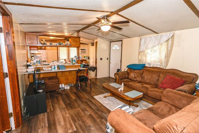 1306 Winn Road, Bowie, TX 76230