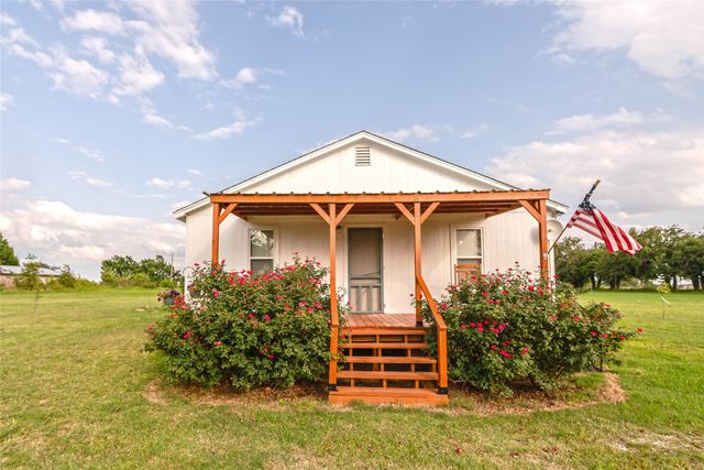1306 Winn Road, Bowie, TX 76230