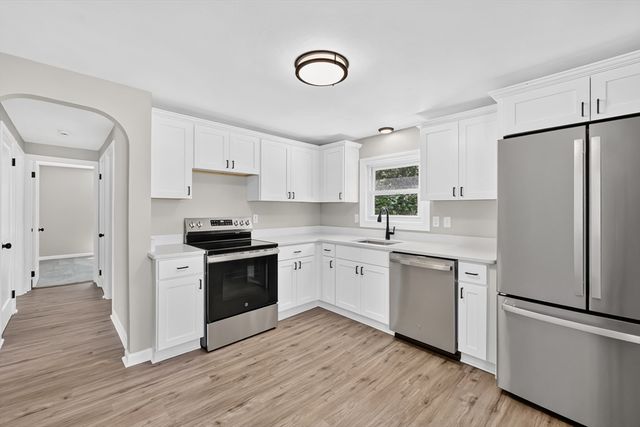 56 Glenwood St, Ludlow, MA 01056