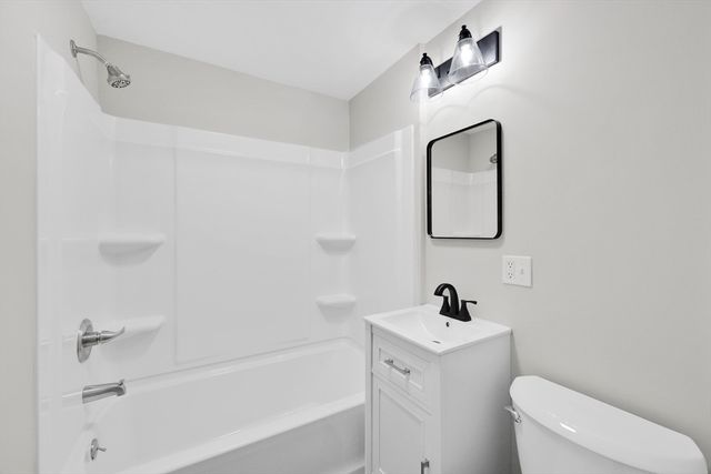 56 Glenwood St, Ludlow, MA 01056