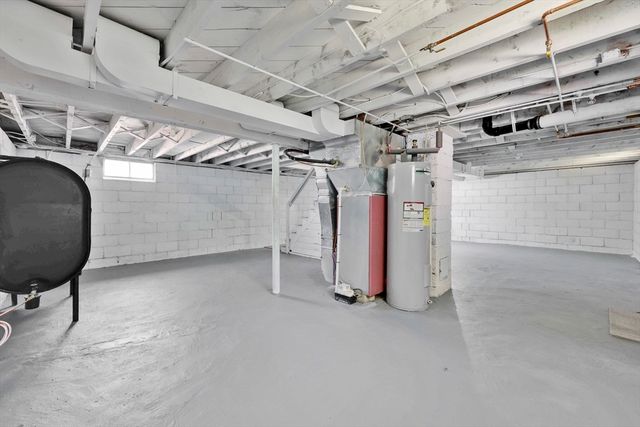 56 Glenwood St, Ludlow, MA 01056