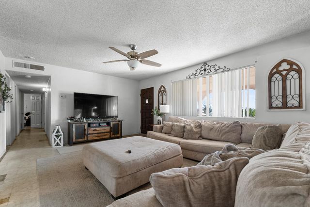 28577 Avenue 14, Madera, CA 93638