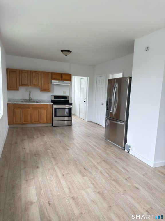 10 Beatrice Street 2, Bridgeport, CT 06607