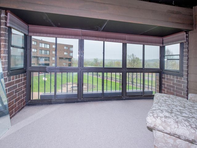 2275 Youngman Avenue 306W, Saint Paul, MN 55116