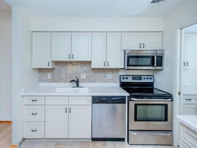 2275 Youngman Avenue 306W, Saint Paul, MN 55116