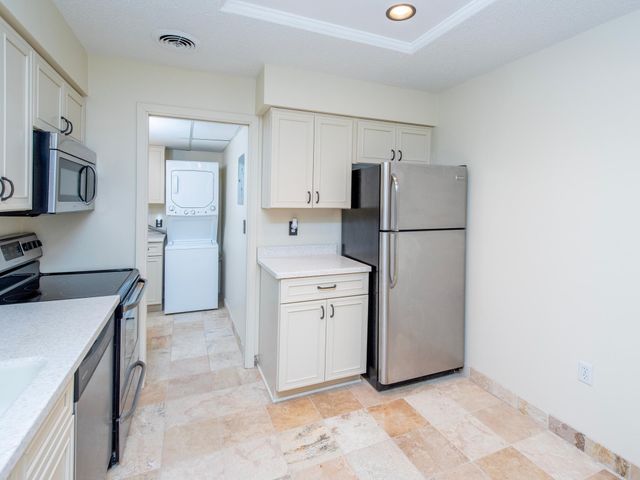 2275 Youngman Avenue 306W, Saint Paul, MN 55116
