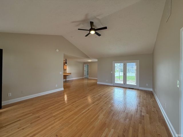 207 Sandalwood Drive, Monticello, IN 47960