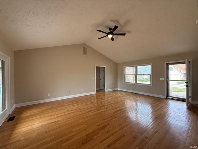 207 Sandalwood Drive, Monticello, IN 47960