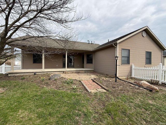 207 Sandalwood Drive, Monticello, IN 47960