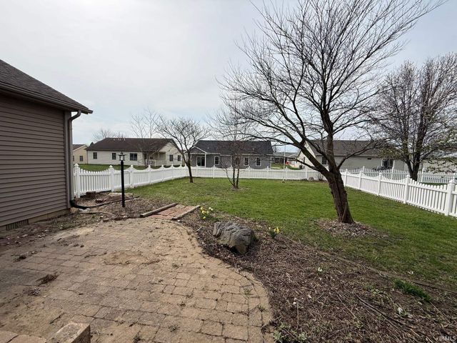 207 Sandalwood Drive, Monticello, IN 47960