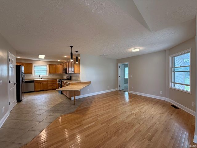 207 Sandalwood Drive, Monticello, IN 47960