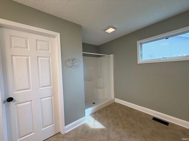 207 Sandalwood Drive, Monticello, IN 47960