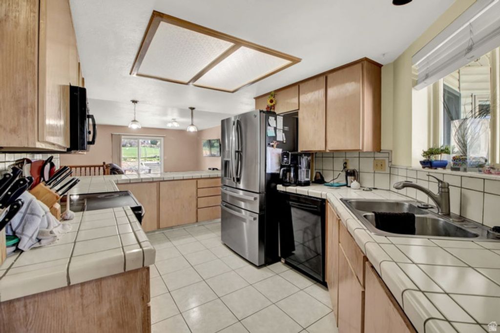 Image 11 of property listing at 2068 N 1600 E, Logan, UT 84341