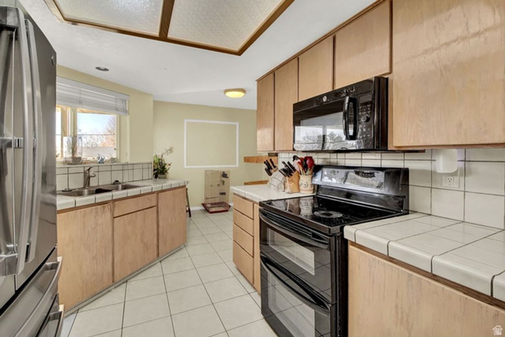 Image 12 of property listing at 2068 N 1600 E, Logan, UT 84341