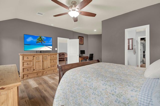 5642 Mesquite Oaks Trail, Spring, TX 77389