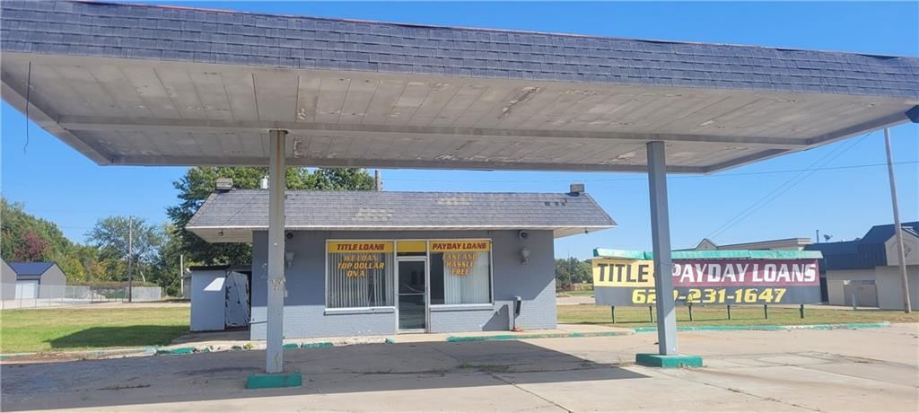 4026 Parkview Drive, Pittsburg, KS 66762