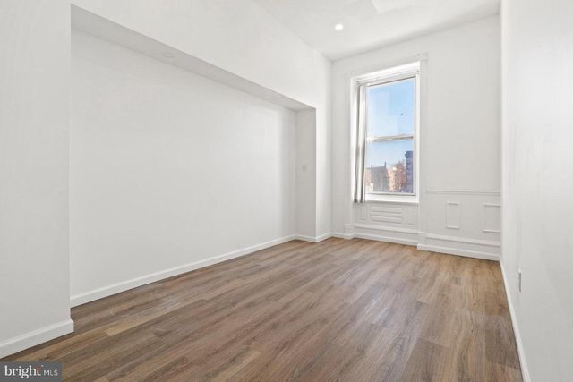 1602 S BROAD ST, Philadelphia, PA 19145