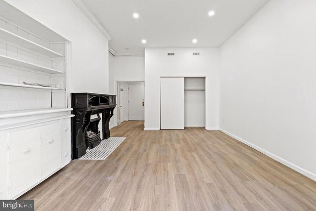 1602 S BROAD ST, Philadelphia, PA 19145