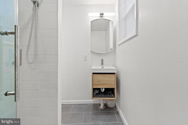 1602 S BROAD ST, Philadelphia, PA 19145