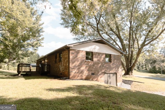 16 Welch Circle, Dahlonega, GA 30533