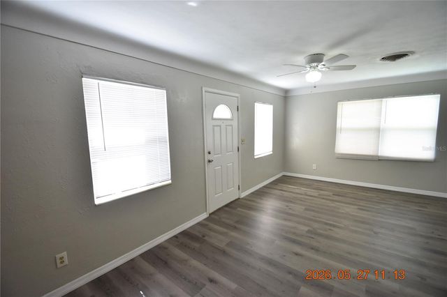 2700 26TH STREET N, St Petersburg, FL 33713
