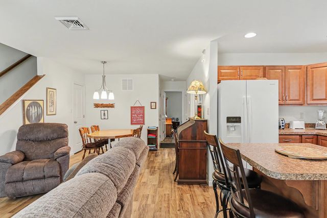101 BOLTON CIR, Willow Street, PA 17584