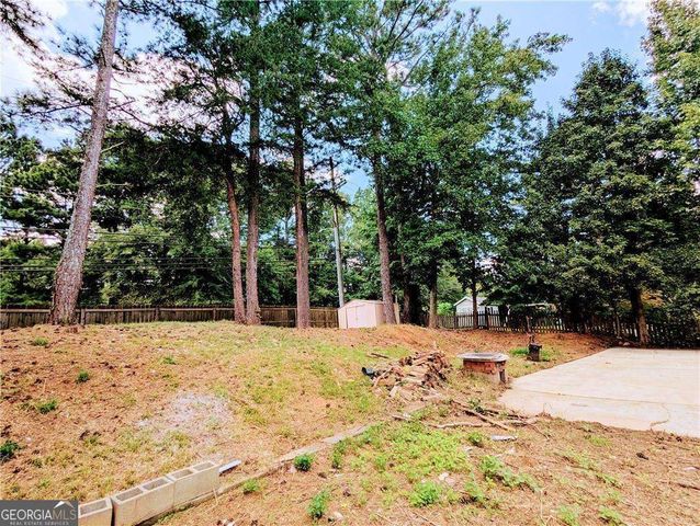 830 Meadowsong Circle, Lawrenceville, GA 30043
