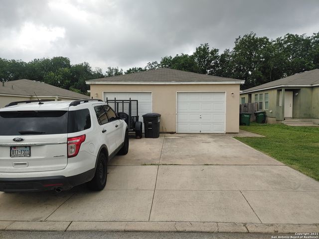 3858 MAVERICK CRK, San Antonio, TX 78247