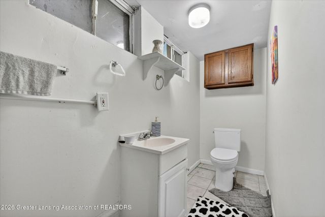 502 N Hagadorn Road, East Lansing, MI 48823