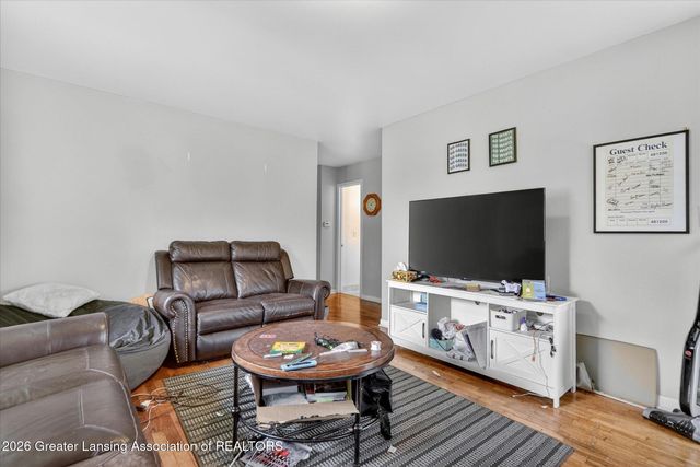 502 N Hagadorn Road, East Lansing, MI 48823