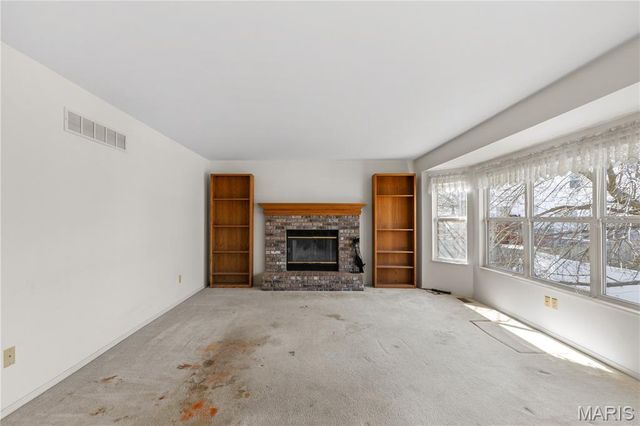 1382 Apple Valley Drive, O'fallon, MO 63366