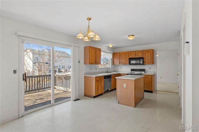 1382 Apple Valley Drive, O'fallon, MO 63366