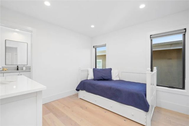 4014 Channel Place, Newport Beach, CA 92663
