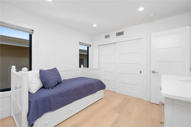 4014 Channel Place, Newport Beach, CA 92663