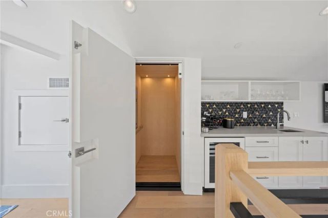 4014 Channel Place, Newport Beach, CA 92663