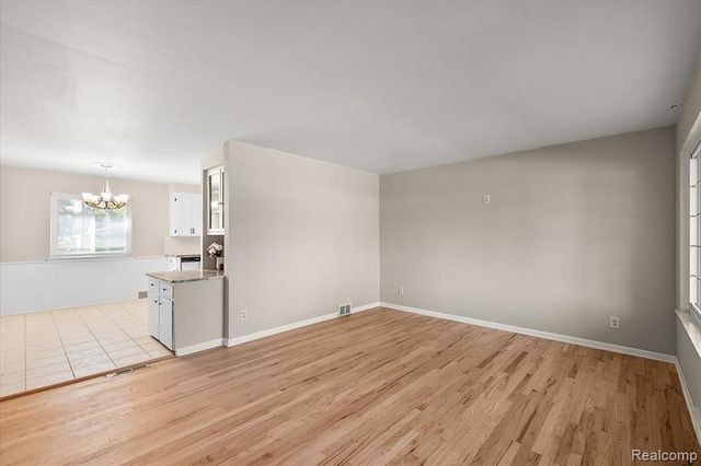 8860 Kidley Drive, Sterling Heights, MI 48314