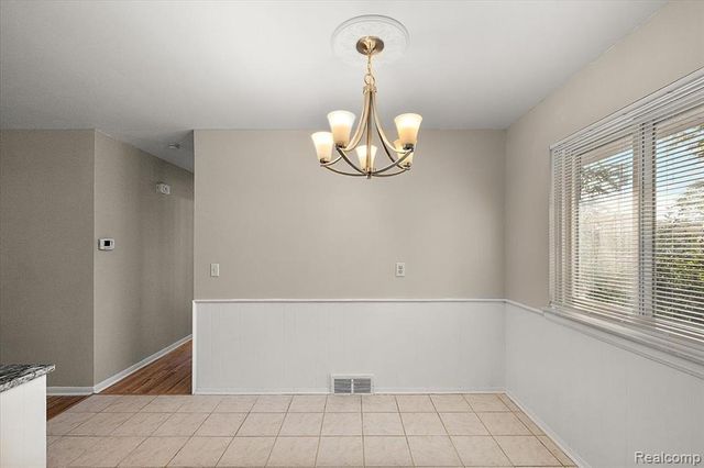8860 Kidley Drive, Sterling Heights, MI 48314
