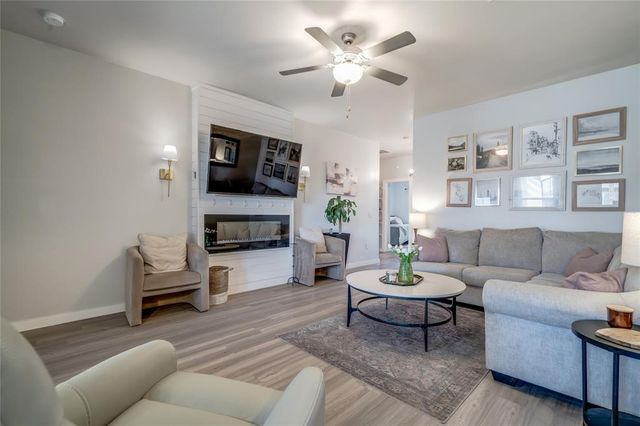 9037 NW 142nd Street, Yukon, OK 73099