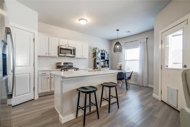 9037 NW 142nd Street, Yukon, OK 73099