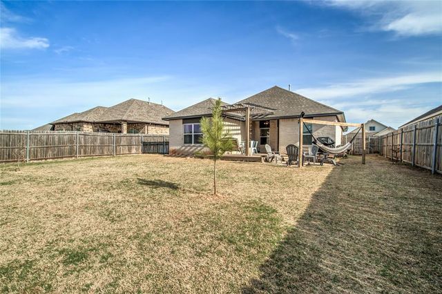 9037 NW 142nd Street, Yukon, OK 73099
