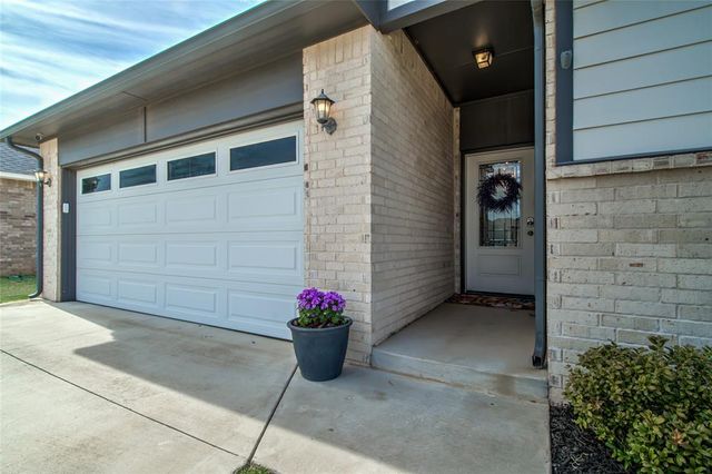 9037 NW 142nd Street, Yukon, OK 73099