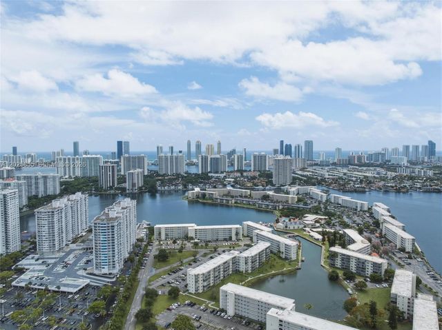 2855 Leonard Dr H106, Aventura, FL 33160